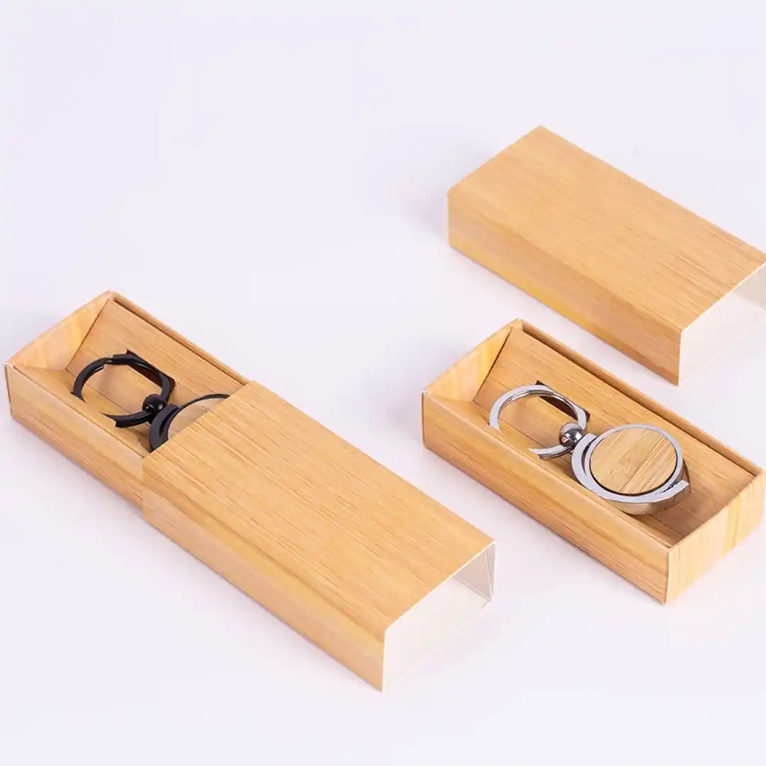 Chaveiro de Metal com Bambu